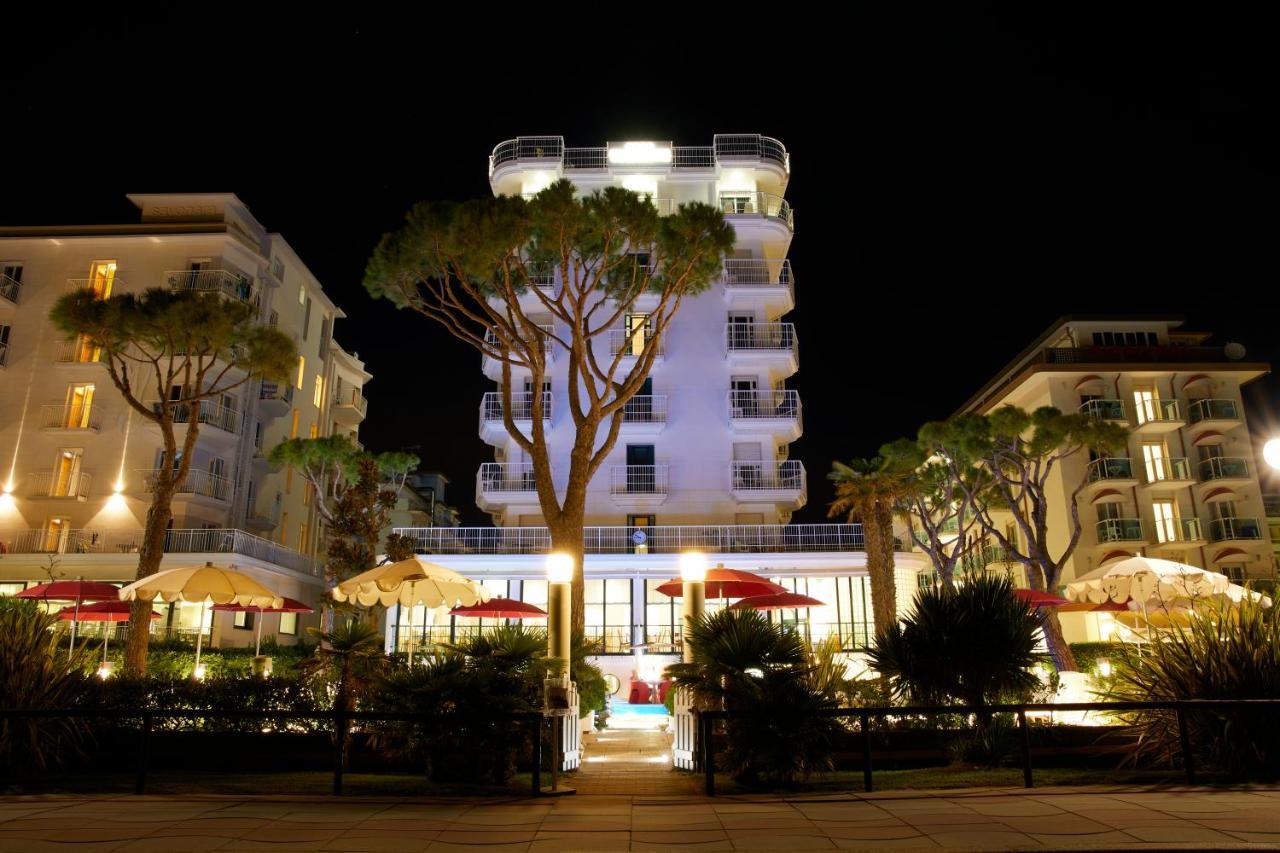 Termini Beach Hotel & Suites Lido di Jesolo Exterior photo