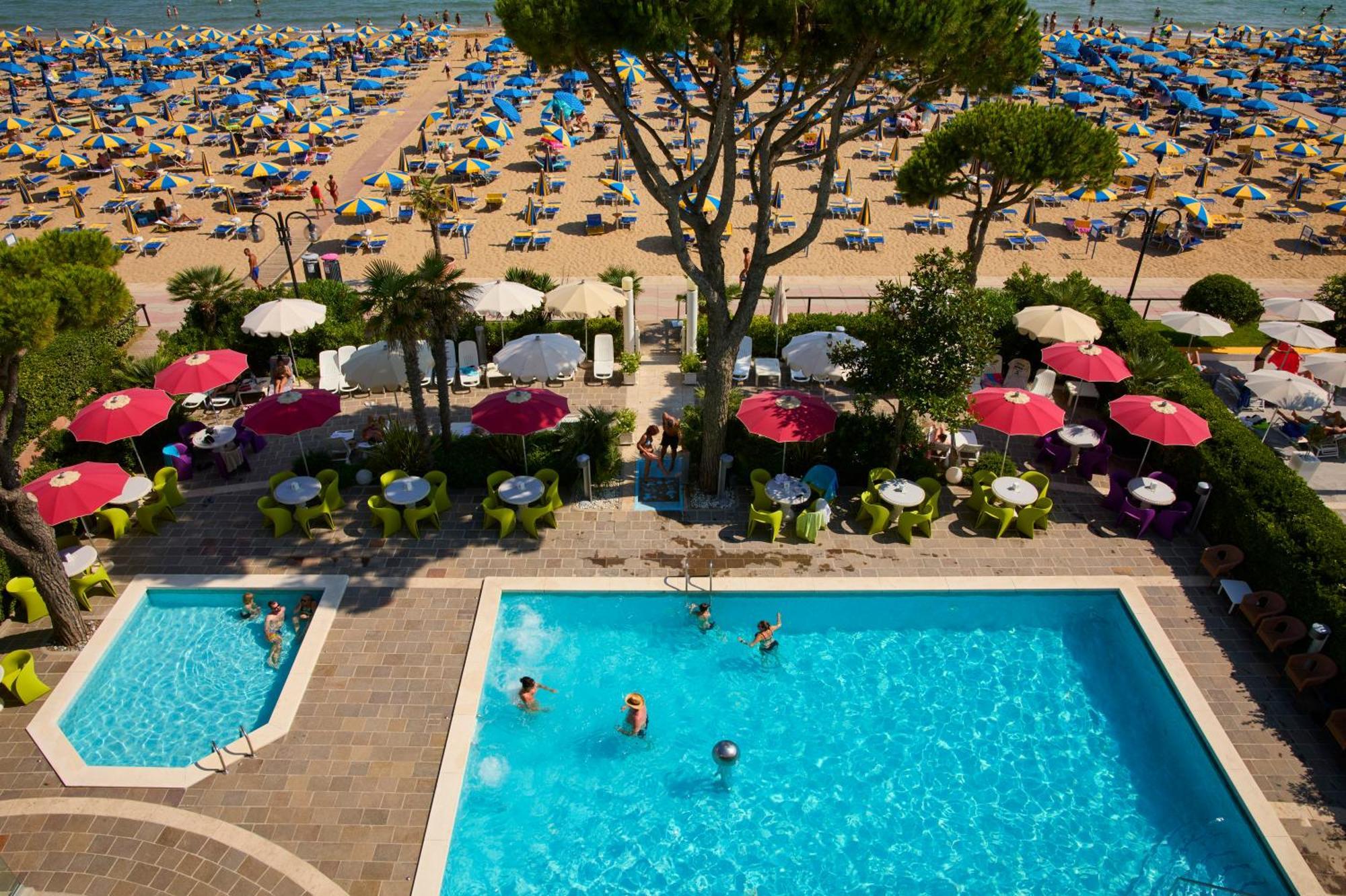 Termini Beach Hotel & Suites Lido di Jesolo Exterior photo