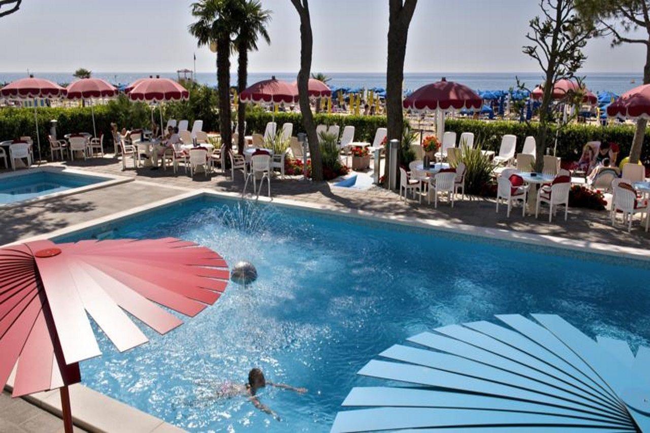 Termini Beach Hotel & Suites Lido di Jesolo Exterior photo